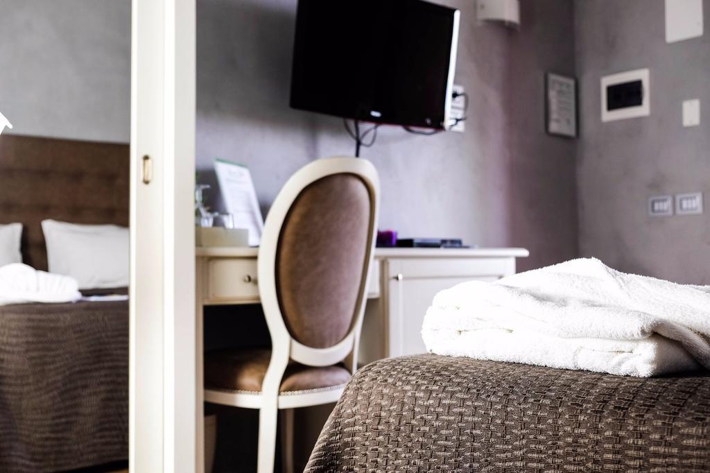 Sweet Life Bed & Breakfast เปสเคียรา เดล การ์ดา ภายนอก รูปภาพ
