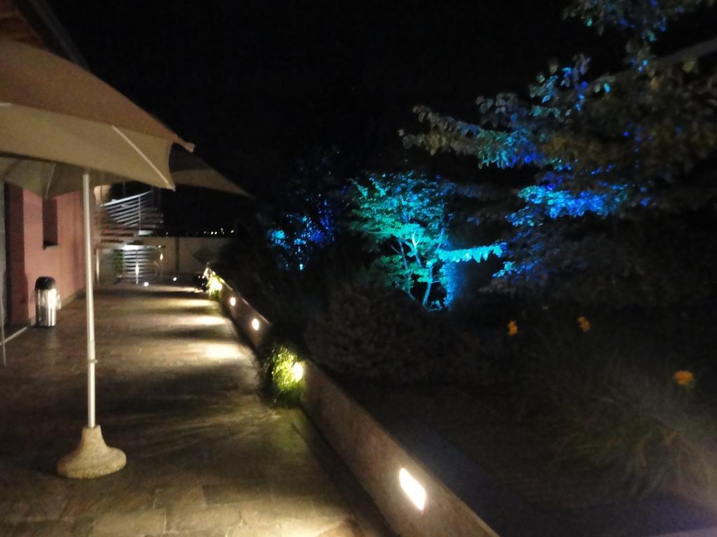 Sweet Life Bed & Breakfast เปสเคียรา เดล การ์ดา ภายนอก รูปภาพ